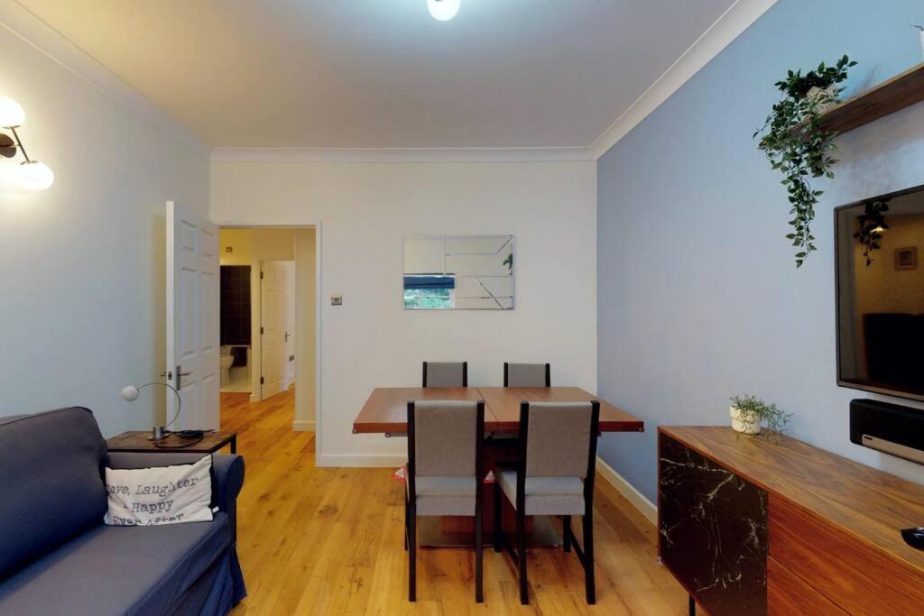 Lovely 2-Bedroom Flat Near Highgate Londres Exterior foto